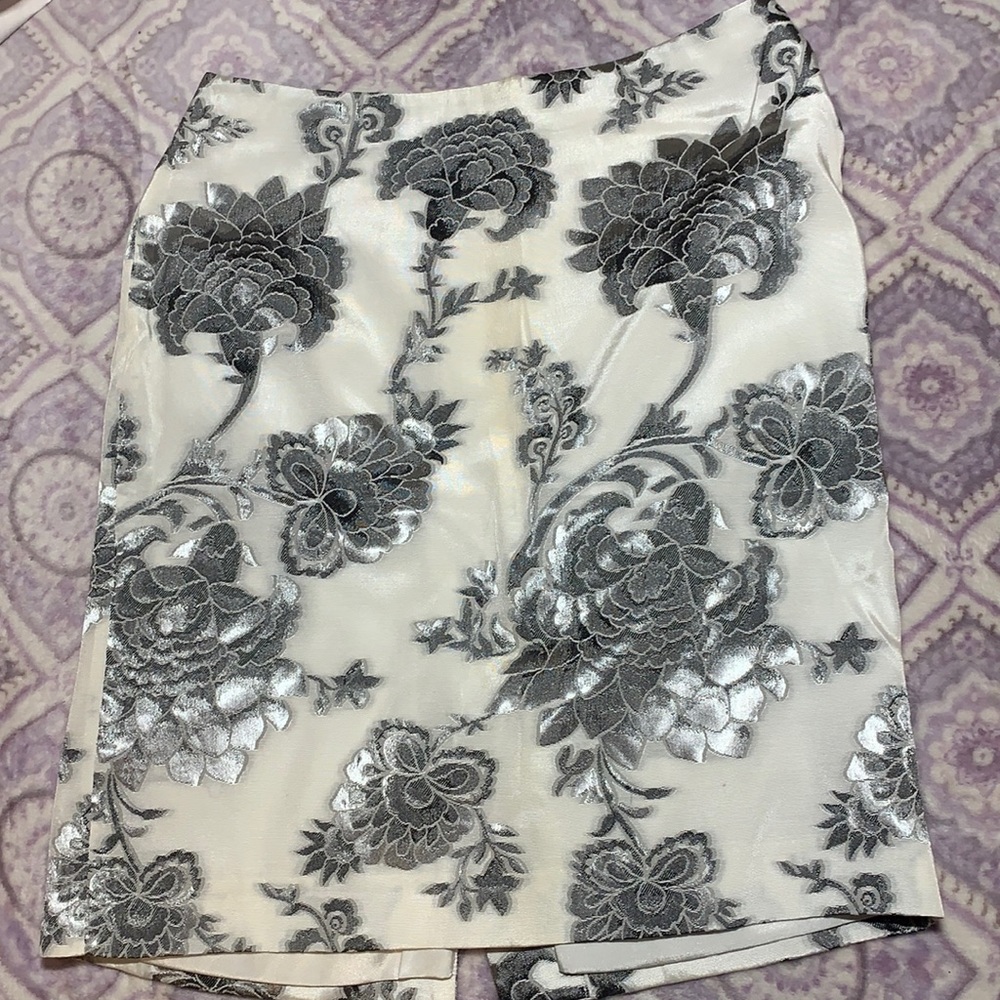 Skirt, size 4